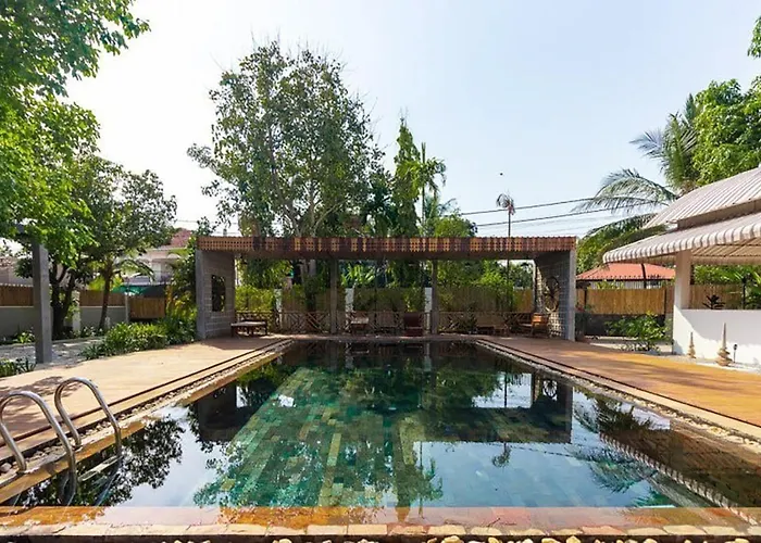 Luxury 5br Tropical With Private Pool Phumi Thnal