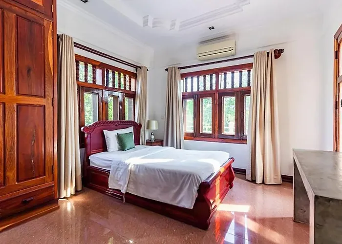 Luxury 5br Tropical With Private Pool Phumi Thnal