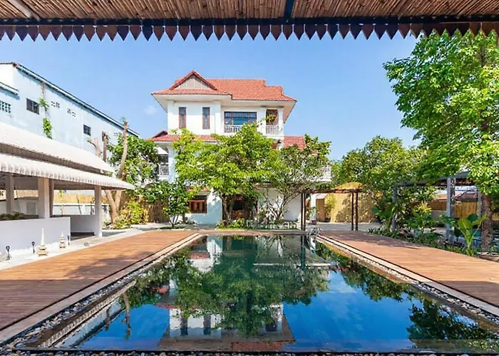 Luxury 5br Tropical With Private Pool *