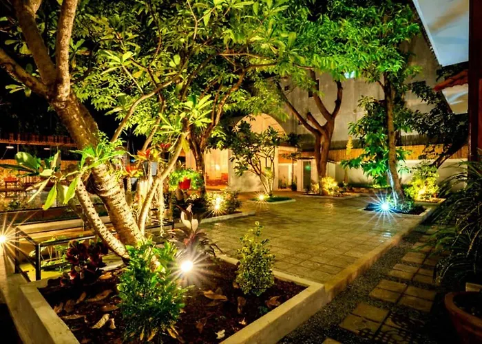 Luxury 5br Tropical With Private Pool *