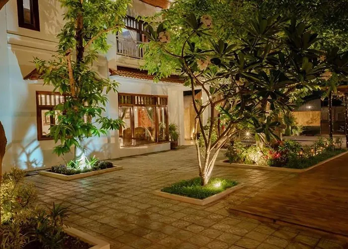 Luxury 5br Tropical With Private Pool Villa
