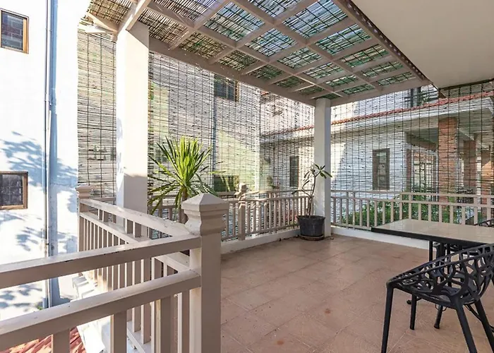 Luxury 5br Tropical With Private Pool Villa *