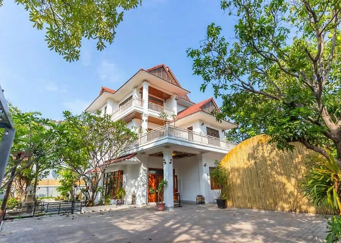 Luxury 5br Tropical With Private Pool Villa *