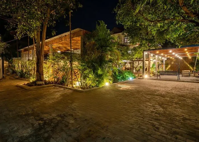 Luxury 5br Tropical With Private Pool * Phumi Thnal