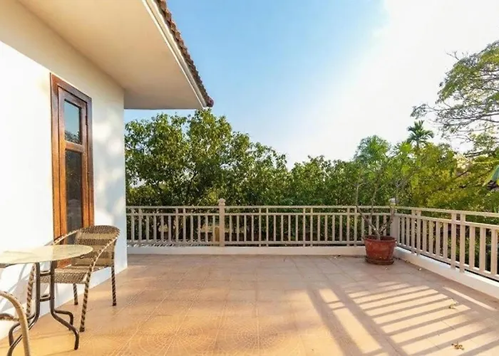 Luxury 5br Tropical With Private Pool Phumi Thnal